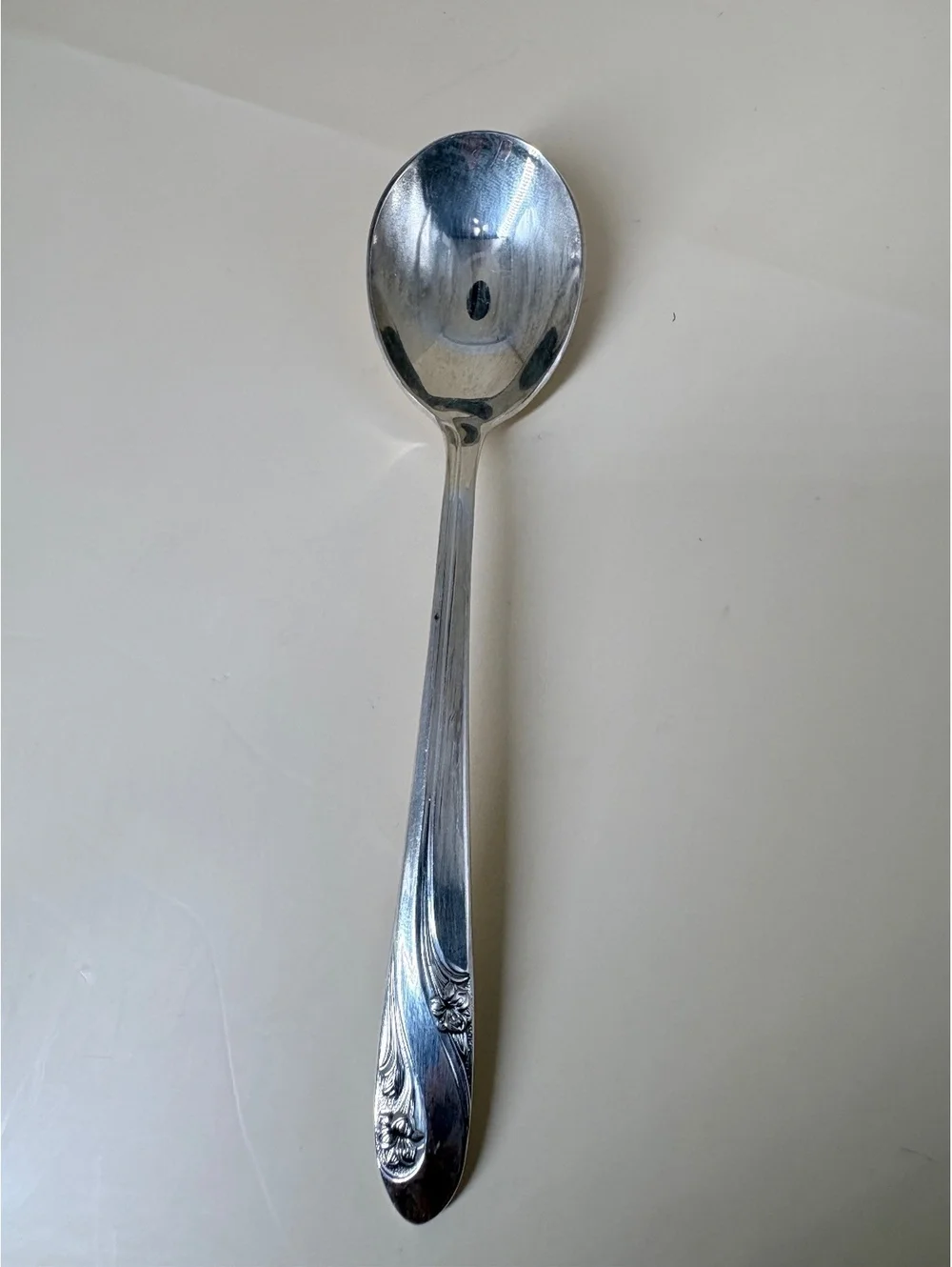 Holmes & Edwards Deep Silver Floral Sugar Spoon Silverplate 6”